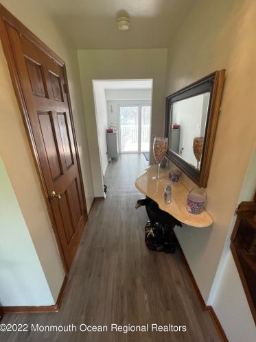 95 Oak Hill Rd, Middletown NJ 07748 exterior