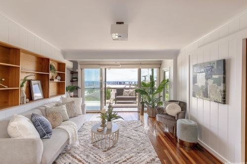 3029 Maigret St, Honolulu, HI 96816-1930
