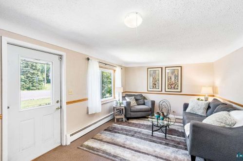 507 Basswood Ave, Duluth, MN 55811-5144