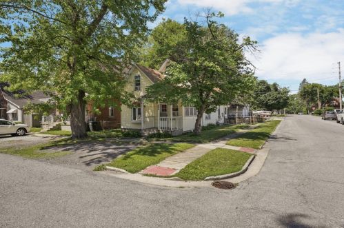 600 State St, Hobart IN  46342-6055 exterior