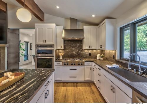 11531 Ghirard Rd, Truckee CA  96161-2776 exterior