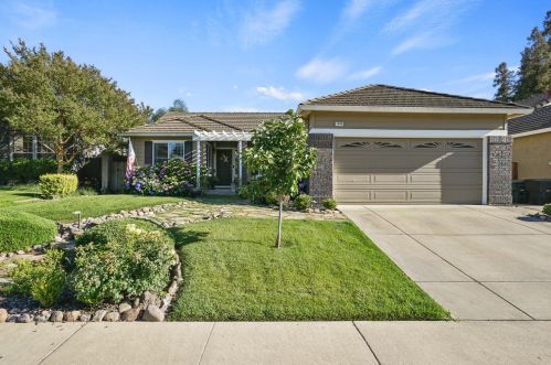 1649 Crow Creek Dr, Valley Home, CA 95361-9656
