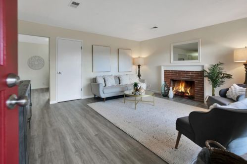 1364 Bouret Dr, San Jose, CA 95118-2409