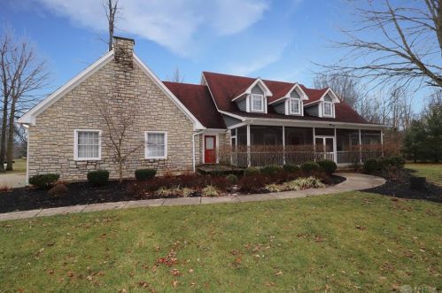7682 Old Woods Ct, Springboro, OH 45066-9149