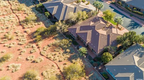 340 Snow Cyn Dr, Kayenta UT 84738-6041 exterior