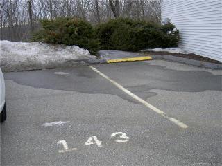 143 Spyglass Ct, Torrington, CT 06790-3067