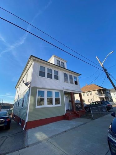 37 Bristol Ave, Providence, RI 02909-4642