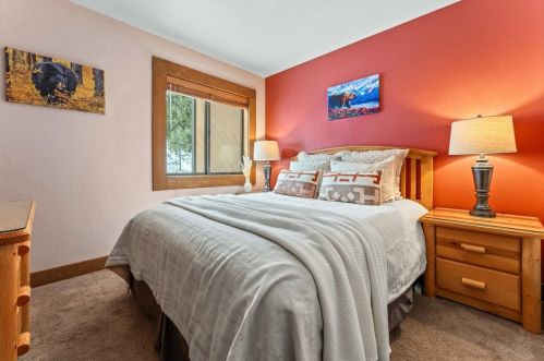 3102 Silver Strike, Truckee CA  exterior