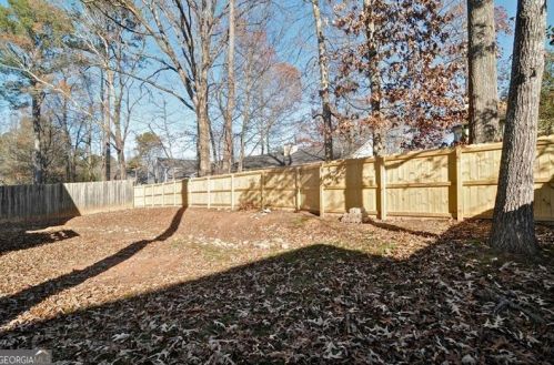 1192 Mountain Springs Dr, Kennesaw GA  30144-5611 exterior