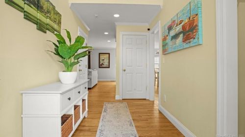 8 Cedar Crest Pl, Norwalk CT  06854-1402 exterior
