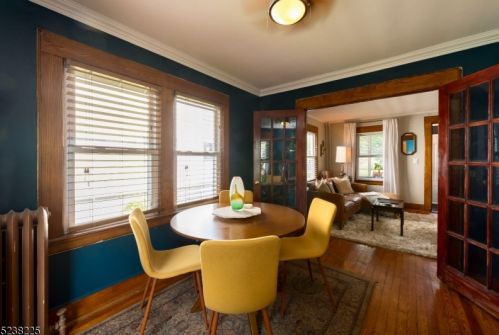 70 Hillcrest Rd, Maplewood NJ  07040-1605 exterior