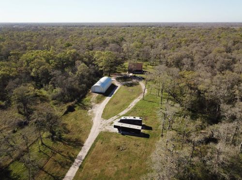 1605 County Road 30, Angleton, TX 77515