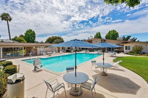 1219 Barham Dr, San Marcos CA  92078-4550 exterior