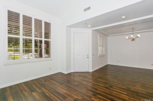4848 Brookstone Ct, Riverside, CA 92505-5700