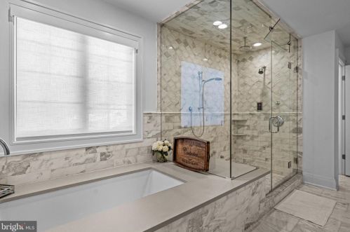 605 Warwick Rd, Tavistock NJ  08033-3926 exterior