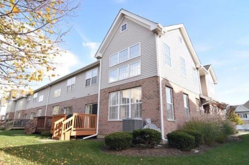 134 Auburn Hills Ln, Addison IL  60101-1868 exterior