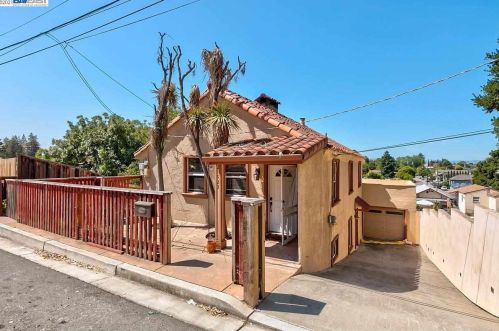 21923 Rockford Rd, Hayward, CA 94541-2715