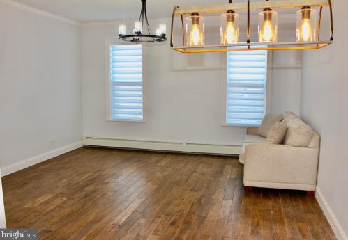 1714 22nd St, Philadelphia, PA 19145-1946