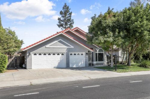 1733 Nehemiah Dr, Manteca, CA 95336-8529