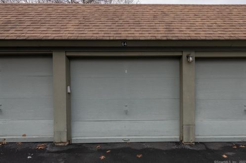 64 Village Rd, Southington CT  06489-3448 exterior