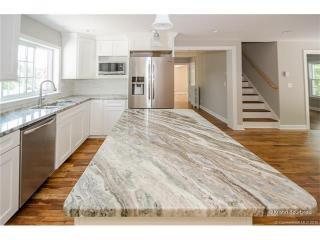 1435 Neipsic Rd, Glastonbury, CT 06033-3414