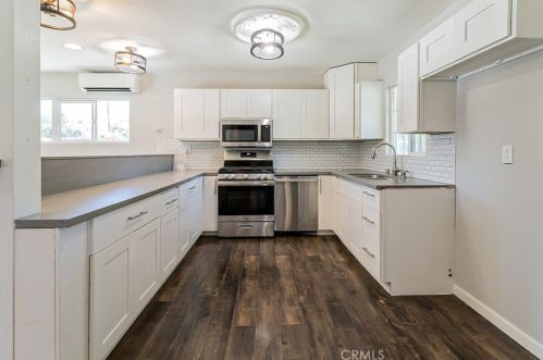 5566 Dewey Ave, Riverside CA  92504-1622 exterior