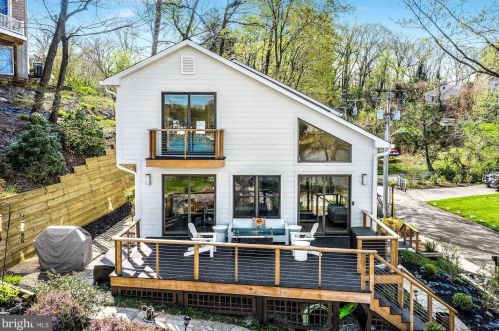 122 Shore Rd, Arnold, MD 21012-1016