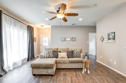 1320 Riley Dr, Carrollton TX 75007-1140 exterior