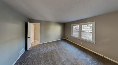 2612 Creek Ln, Lithonia, GA 30078-3217