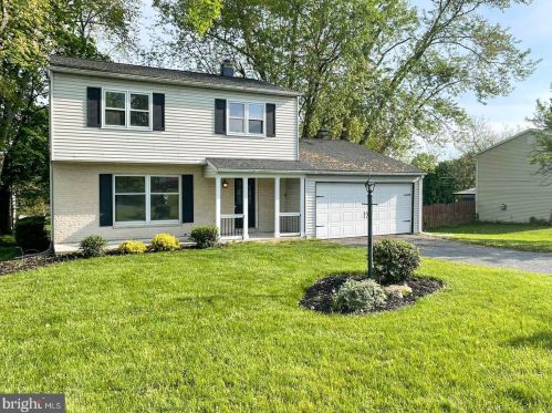 7856 Valleyview Ave, Harrisburg, PA 17112-3867