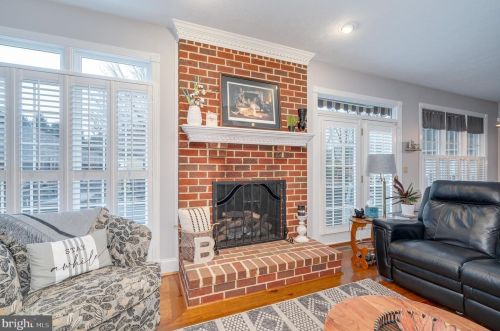 874 Pheasant Hill Rd, Summit Point WV  25446-3634 exterior