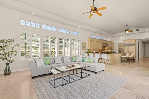 4753 Farmers Rd, Honolulu HI  96816-5443 exterior