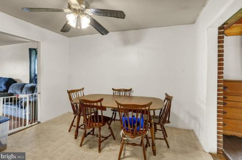 121 Irene Ave, Ephrata PA  17522-2169 exterior