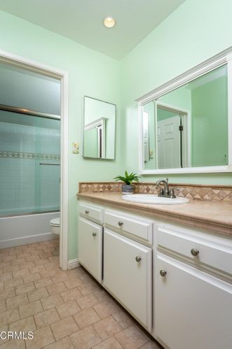 2937 Adams St, Glendale CA 91206-3403 exterior