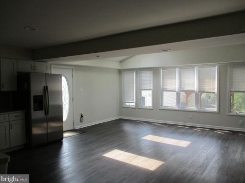 68 Cedar Ave, Gloucester NJ  08031-1451 exterior