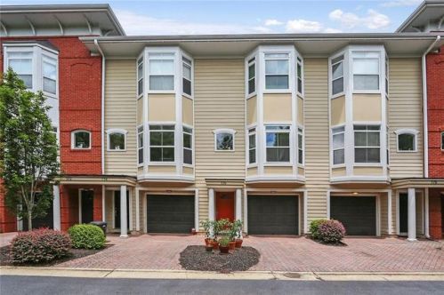 776 Inman Mews Dr, Atlanta, GA 30307-2499