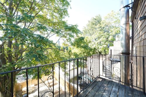 1041 Taylor St, Chicago IL  60607-4224 exterior