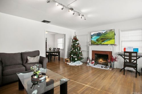 645 Ivy St, Glendale CA  91204-1027 exterior