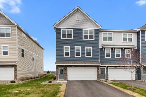 8749 Granite Ln, Saint Paul, MN 55129