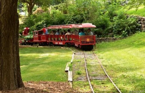 4700 Jason St, Englewood CO 80110-6413 exterior