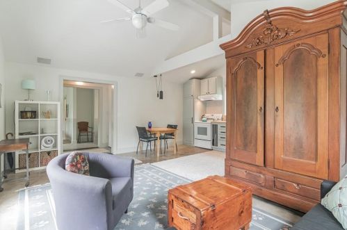 2405 Bowman Ave, Austin TX  78703-2311 exterior