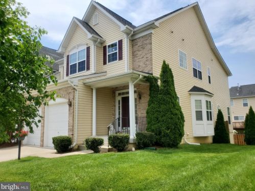 6212 Lawson Dr, Haymarket, VA 20169-5431