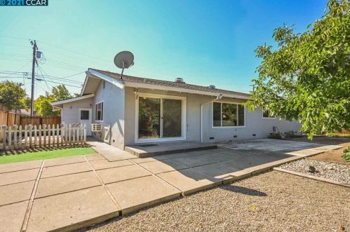 1427 El Dorado Dr, Concord CA  94518-1227 exterior