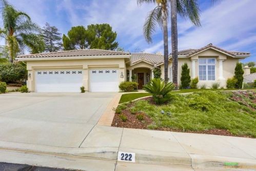 222 Camino Bailen, Escondido, CA 92029-7412