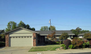 918 Greenwood Dr, Lodi, CA 95242-2310