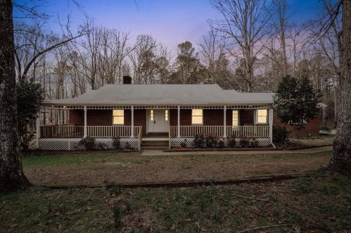 2929 Berry Rd, Loganville, GA 30052-2191