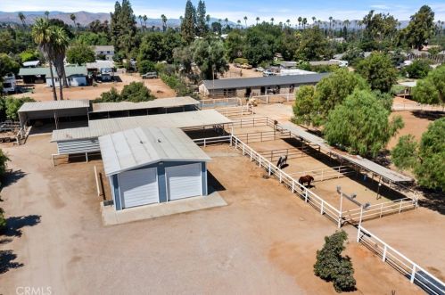 2150 Gratton St, Riverside CA  92504-5201 exterior