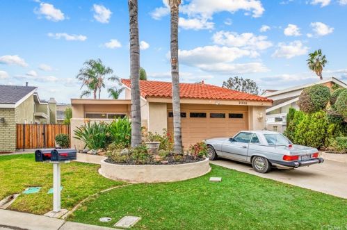 21816 Quiet Oak Dr, El Toro, CA 92630-2451