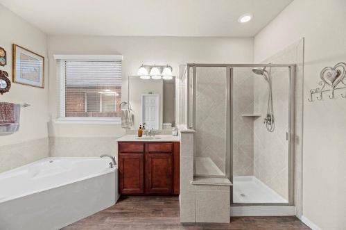 7511 Lone Star Jct St, Richmond TX 77406-7069 exterior