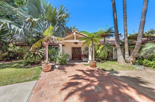 11411 Arroyo Ave, Santa Ana CA  92705-2469 exterior